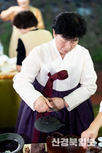 김천시 강변공원에 번진 별빛과 다향, 하나 된 김천의 밤