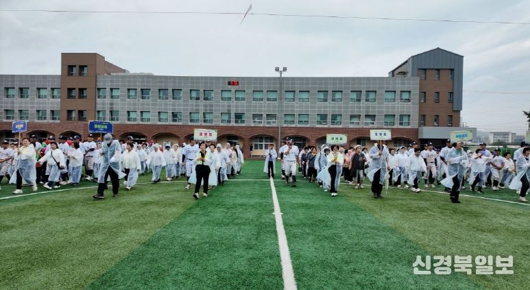 경주시는 13일 황오동 건강마을 올림픽을 성황리에 개최했다