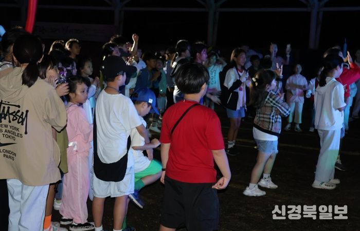 영천시 별빛나이트투어가 지난 20일 화랑설화마을에서 열띤 분위기 속에 개최됐다.