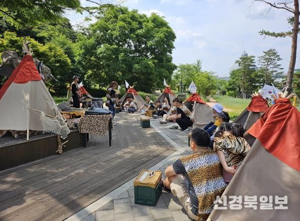 경기도자박물관 선사 캠프 ′막집 짓기′ 체험 사진