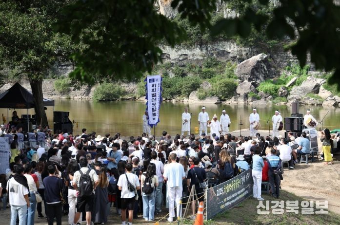 하회마을에서 만난 탈춤, 역사와 현재를 잇다