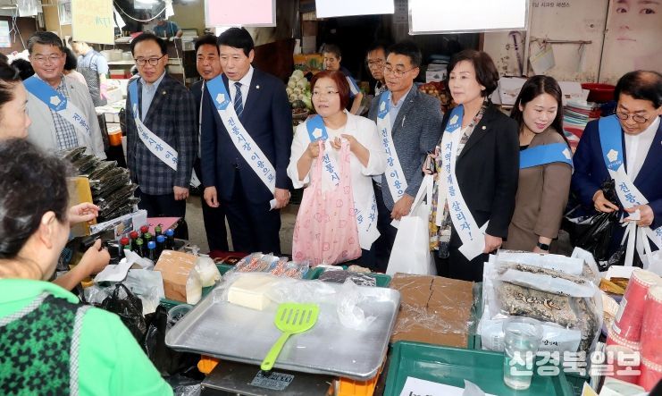 전주시의회 “추석 명절 장보기는 전통시장에서”