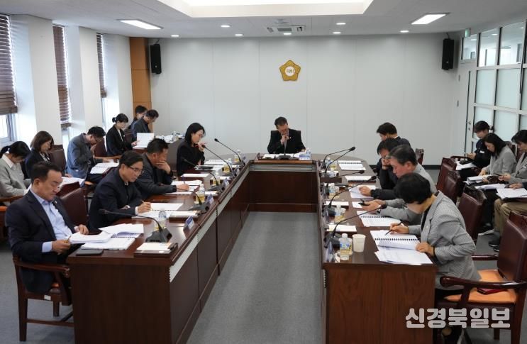 11월 5일 정례간담회 개최