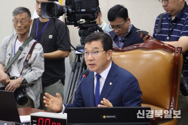 신정훈 국회행정안전위원장