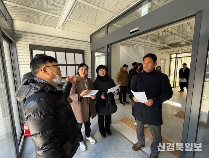 대전 중구의회 사회도시위원회가 평생학습관 이전 예정지를 점검하고 있다.(2026. 1. 8.)