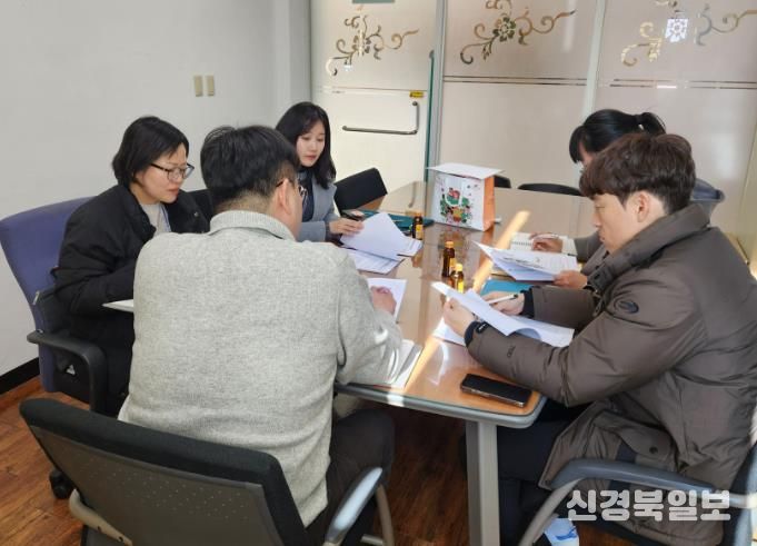 치매안심센터와 온누리복지관, 치매예방 프로그램 운영기관 선정을 위한 회의 개최