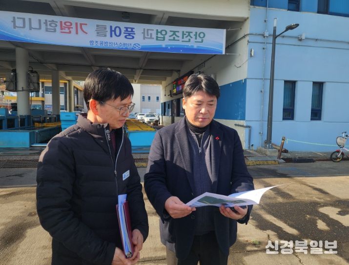 박동철 경남도의원, 진해 속천항 ‘기상정보 제공 시스템’ 가동 점검