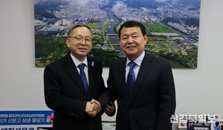 김문수국회의원+윤석대 수공사장