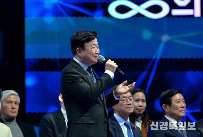 여수시는 오늘(13일) ‘전남·광주 행정통합 찾아가는 타운홀 미팅’에서 ‘율촌 미래 첨단 국가산업단지 조성’을 공식 건의했다.