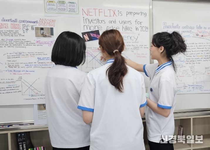 세계 평균 상회하는 성적과 ‘이중언어 디플로마’ 대거 획득